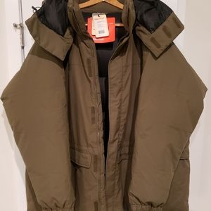 Marmot Brand new with tags no smell Size 4XL